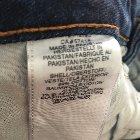 TRUE RELIGION Starr High Rise Cropped Distressed Jeans Raw Hem Blue Size 27 - Picture 8 of 8